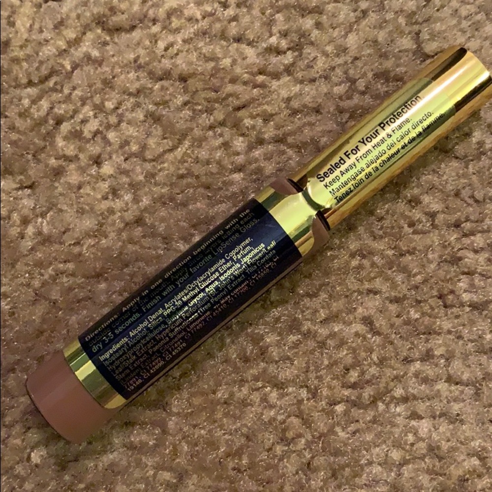 LipSense - Picture 3 of 3